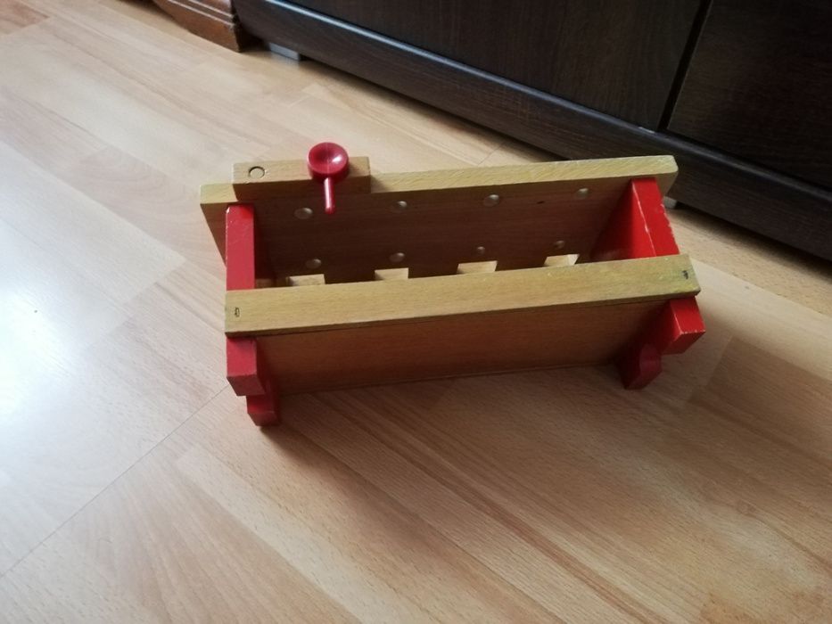 drewniany stoliczek - mini warsztat dla dziecka prl