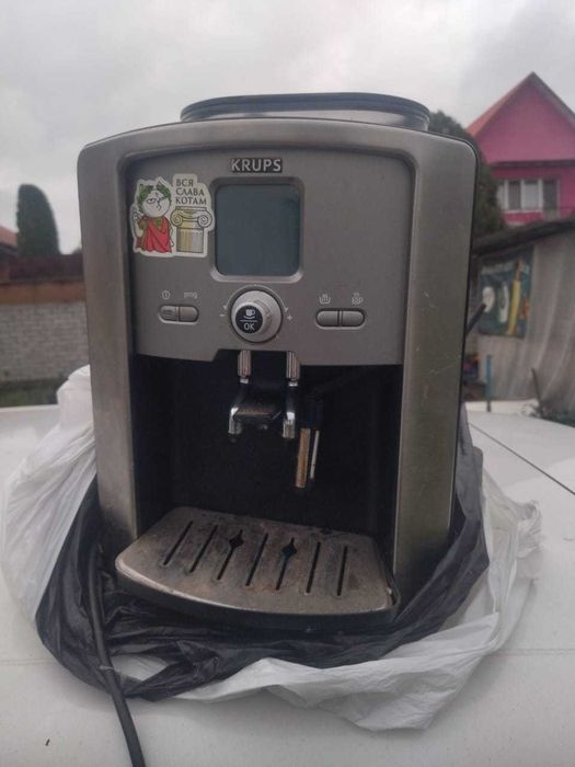 Продам кофемашину, б/у