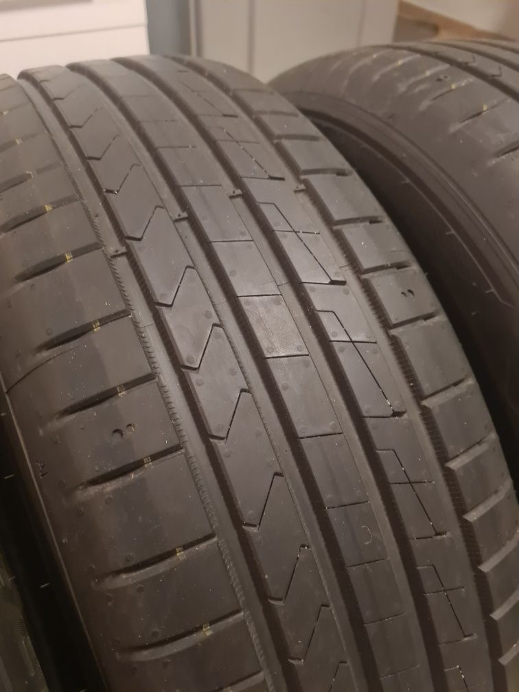 Шини Hankook 215 65 17