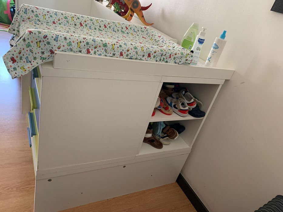 Cama que vira berço