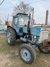 Трактор МТЗ-80 Беларусь.