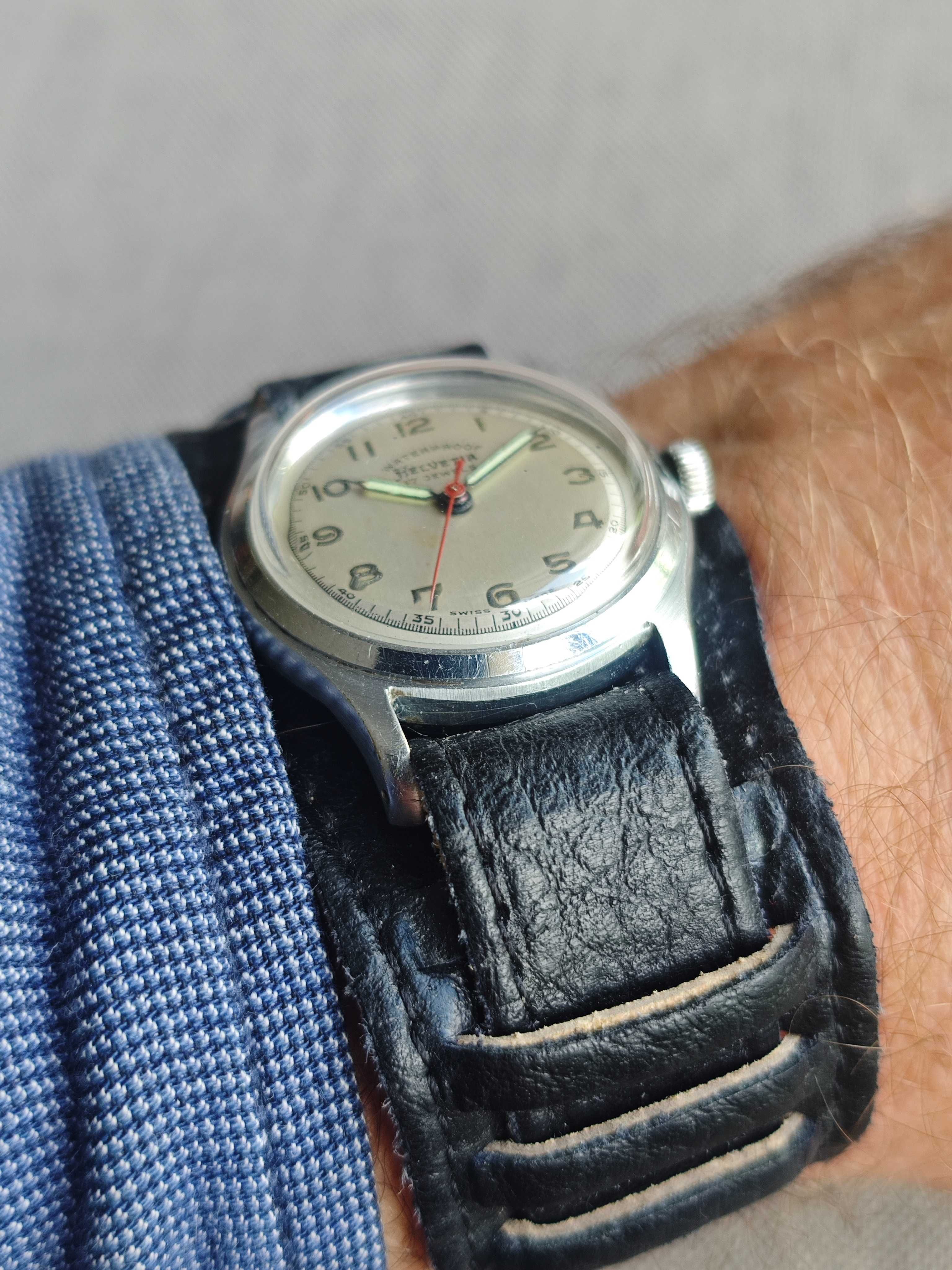 wojskowy model HELVETIA mechaniczny zegarek nakręcany SWISS MADE retro