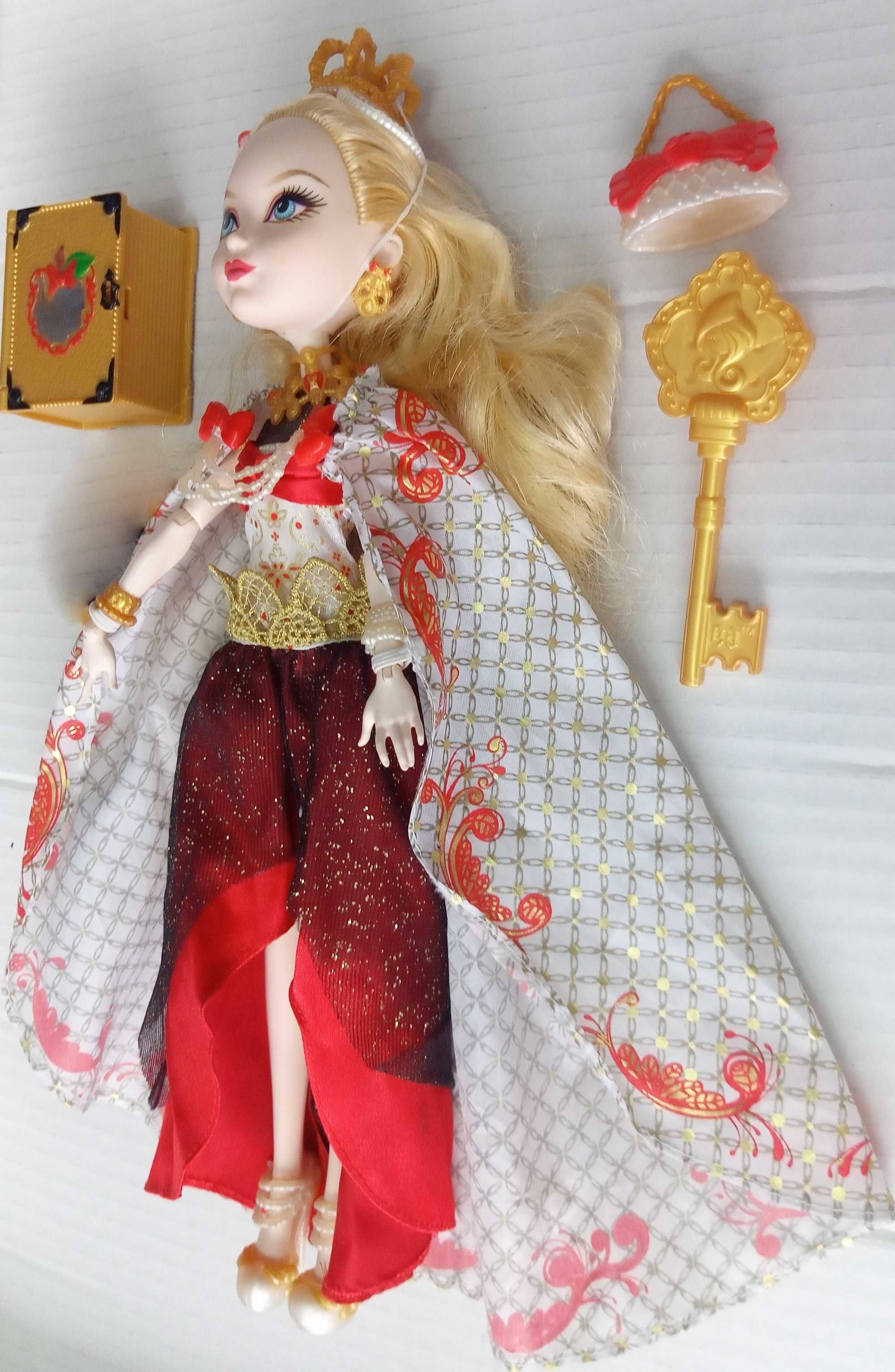 Lalka Ever After High Apple White Legacy Day BCF49