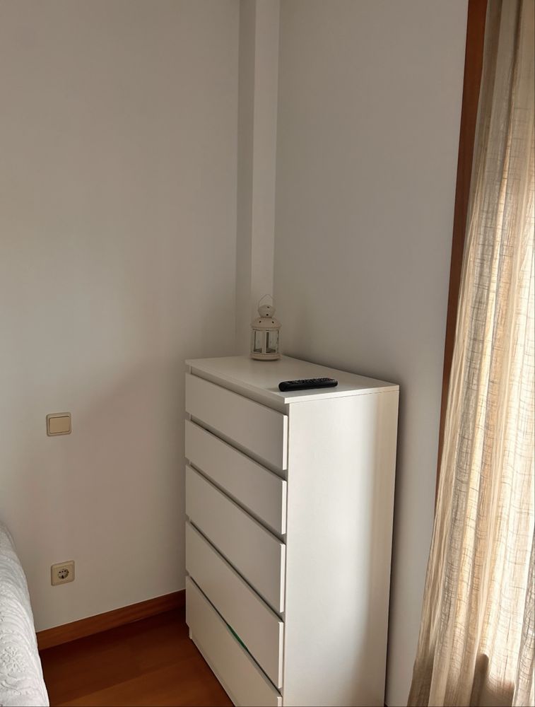 Quarto mobilado em T2 perto do metro em Areia
