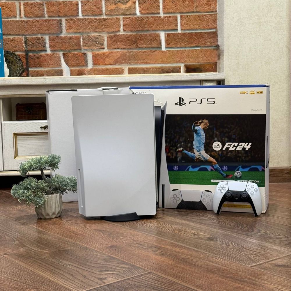 PlayStation 5 Standard Edition з дисководом