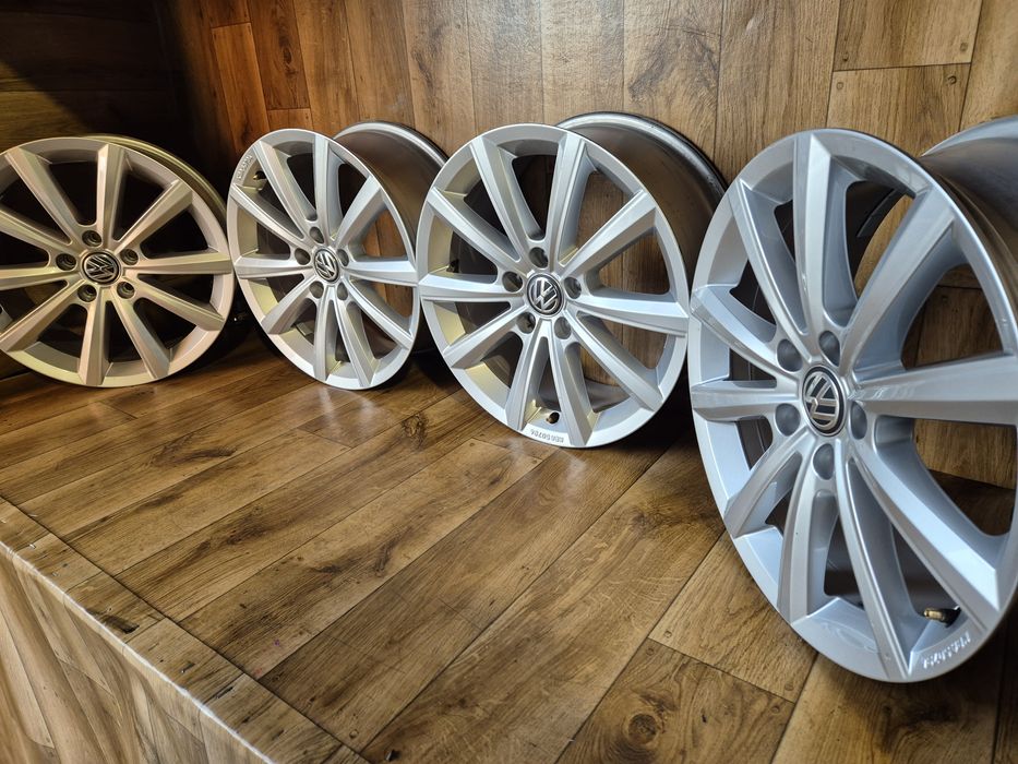 Alufelgi VW 17cali 5x112 et45 7j stan idealny jak Nowe