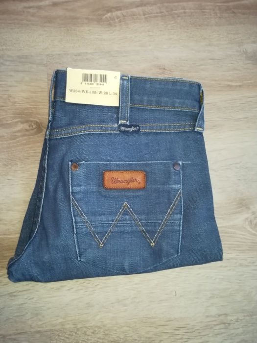 Sprzedam nowe damskie spodnie WRANGLER LIA rozm. 28/32. Okazja!!!