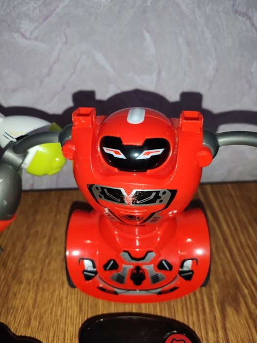 Роботи боксери  Silverlit. Інтерактивний робот.