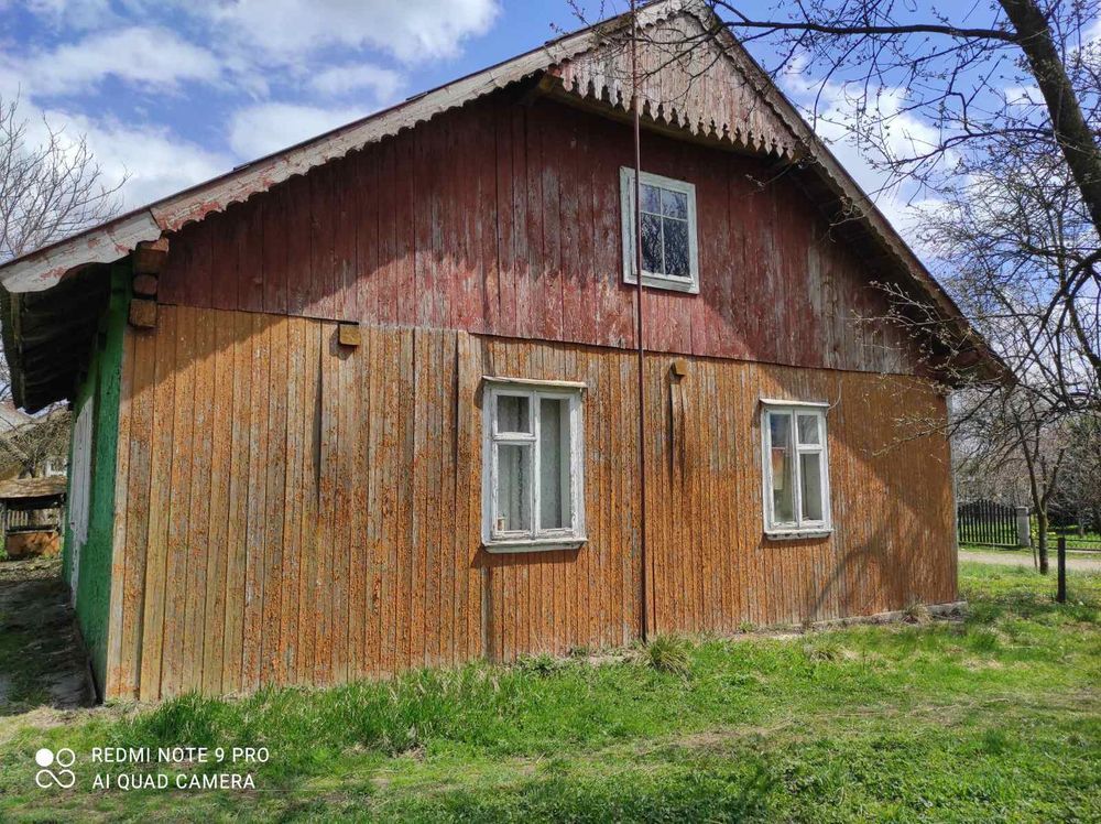 Будинок (ділянка, хата) с Голинь