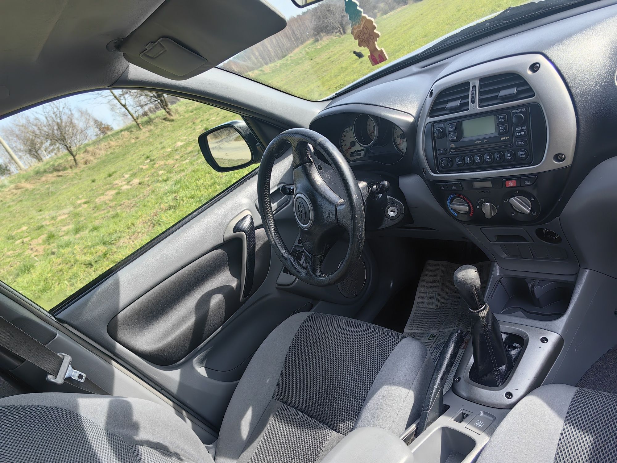 Toyota Rav4 2003r 2.0 150 benzyna zero korozii
