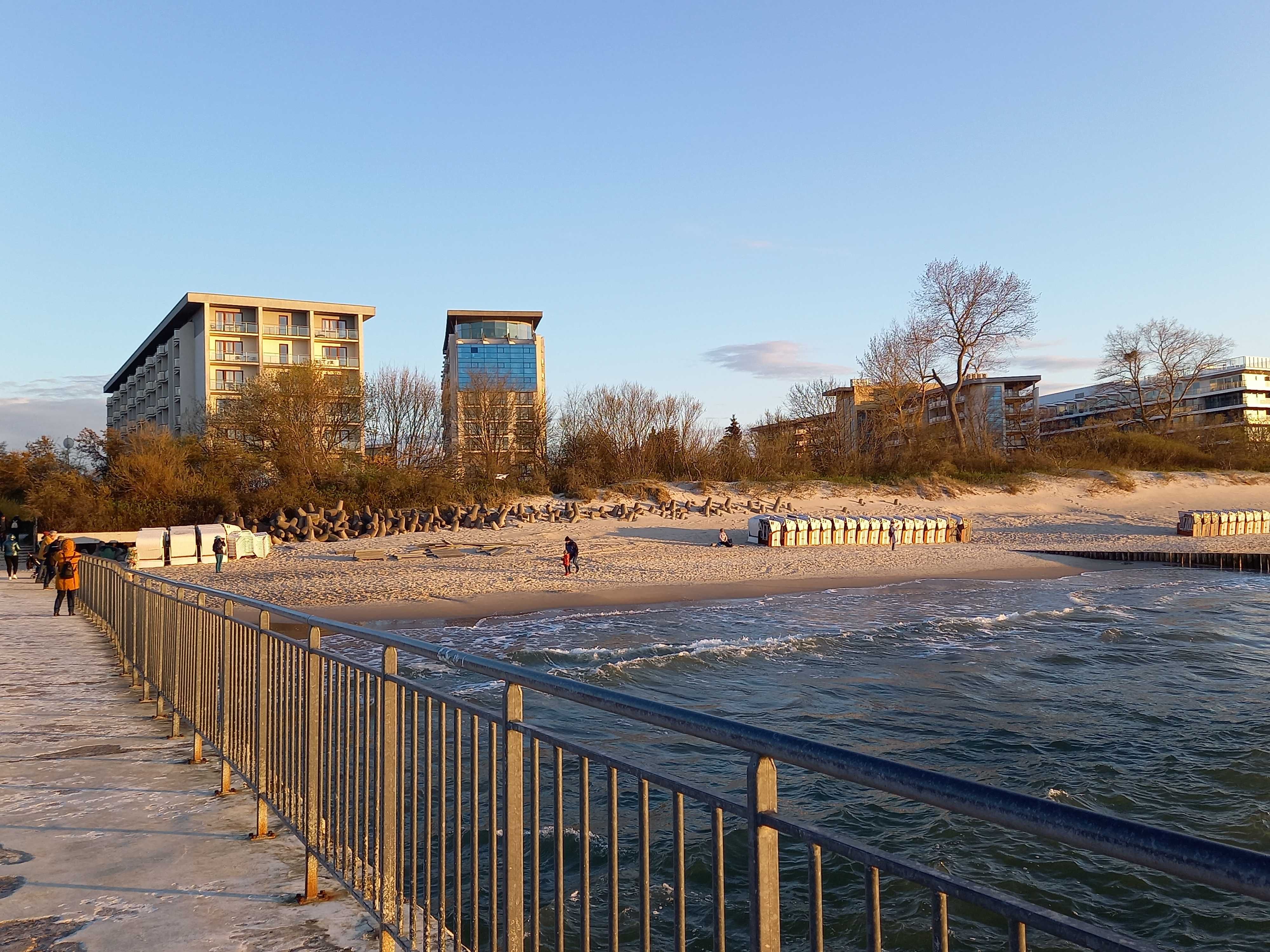 Apartament Kołobrzeg Arka przy plaży widok na morze aneks kuchenny