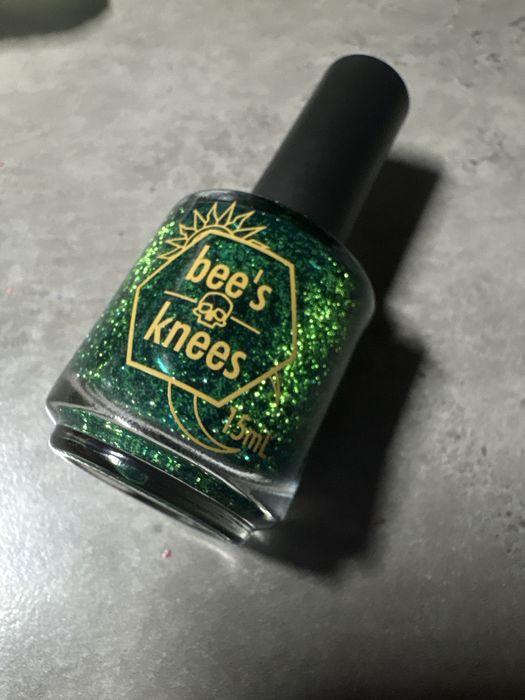 Bee’s Knees Lacquer lakier do paznokci Adaptable