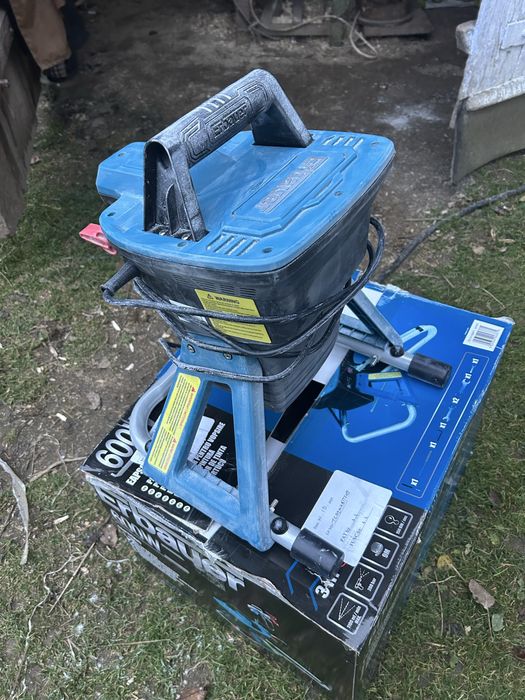 Фарбопульт безповітряний Erbauer