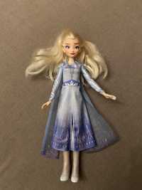 Lalka Elsa grająca Hasbro Frozen II