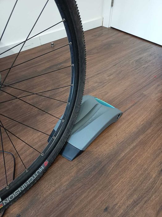 rolo treino bicicleta - TACX Flow Smart