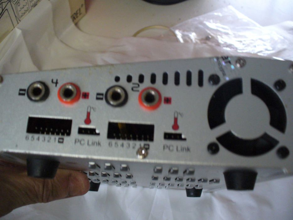Ładowarka EV-PEAK CQ3. 4 x 10A, 4 x 100W