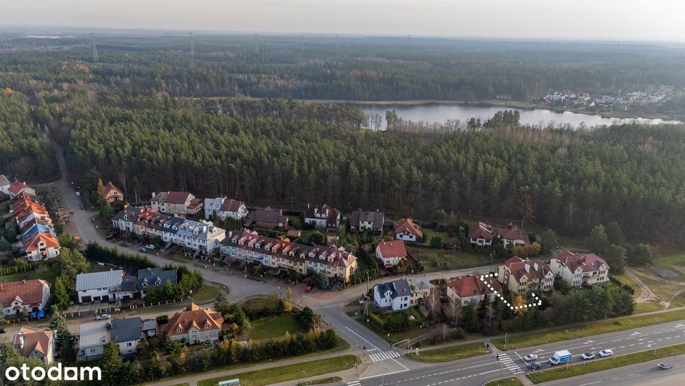 Bliźniak Z Piękną Okolicą, Wyposażeniem I Dużym Potencjałem !