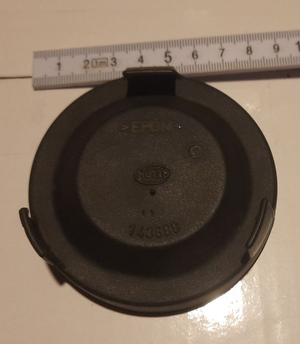 Кришка, заглушка фари Hella 143688