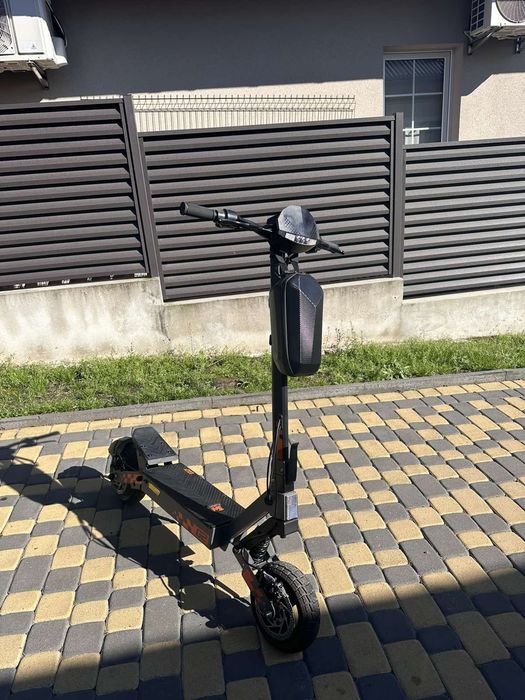 Електросамокат Kukirin