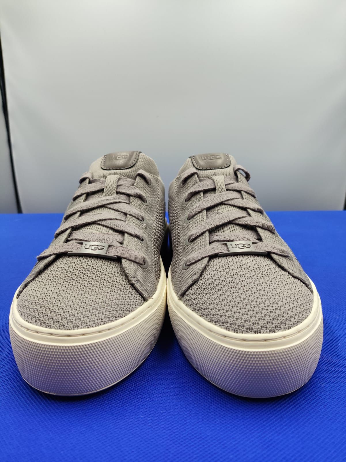 Кросівки UGG ( Bump) - 38 розмір. Оригінал