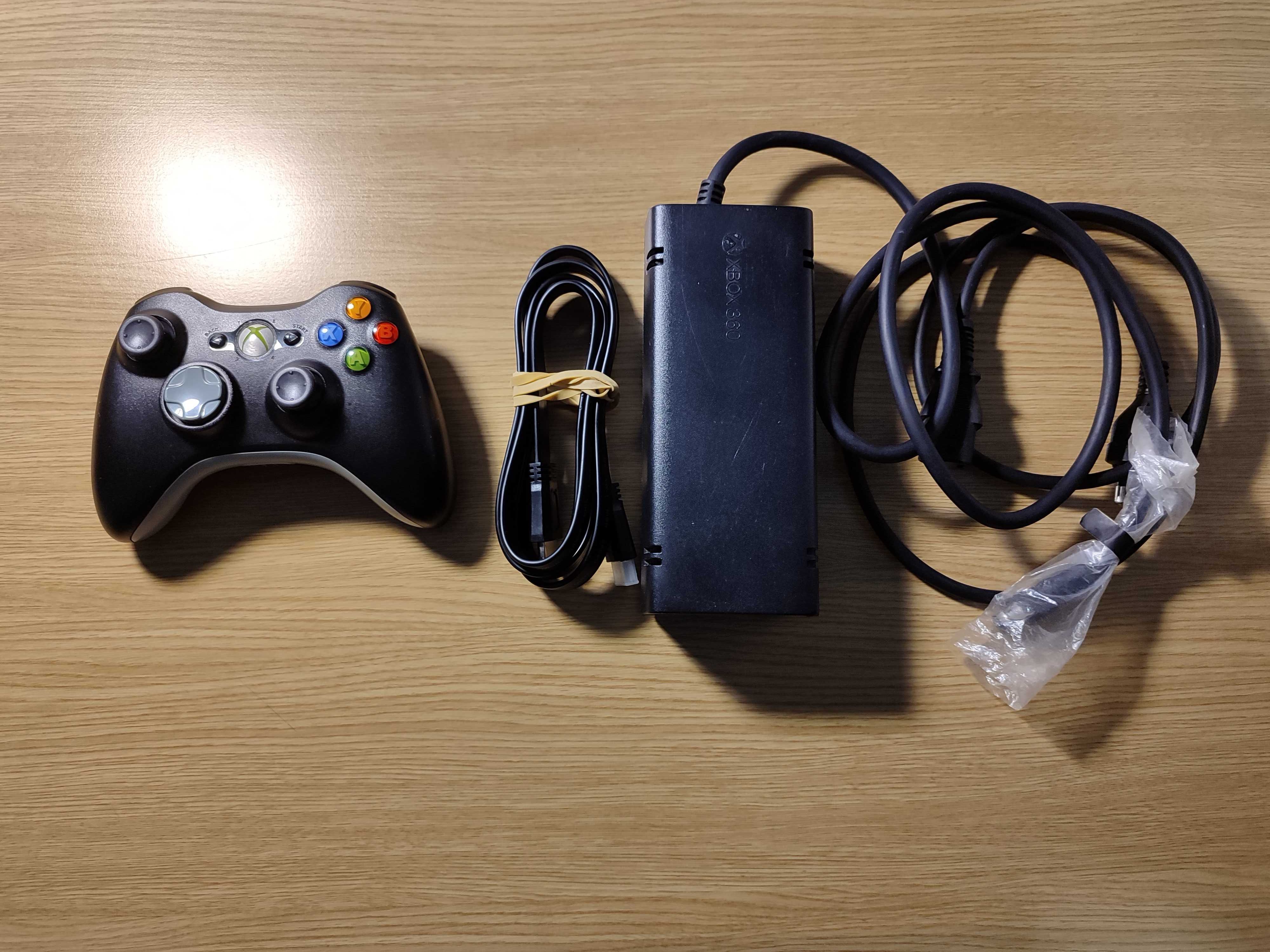 XBOX 360 E-console 500gb + jogos