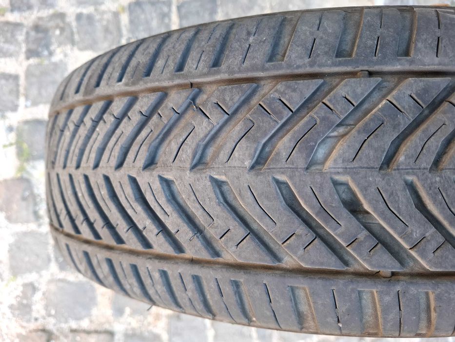 Jantes originais Nissan 16" + pneus Tigar All Season 195/55/16 (4x100)
