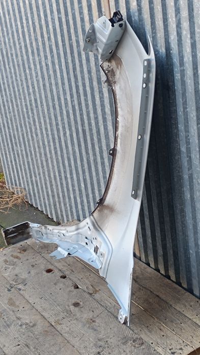 Błotnik przedni prawy Dacia Duster II 2