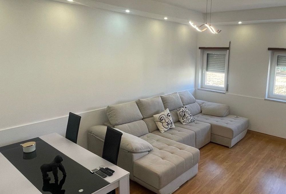 Sofá praticamente novo