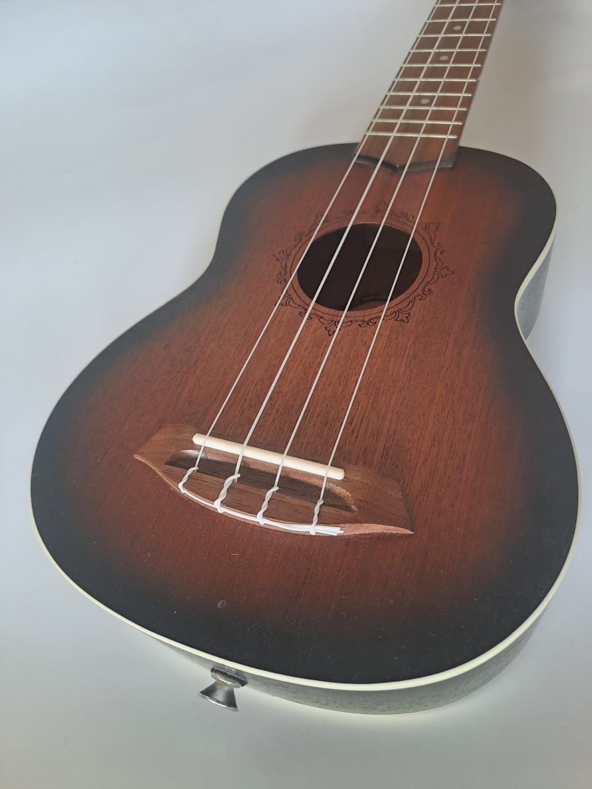 Ukulele sopranowe Flight Nus380 Amber - futeral i stroik