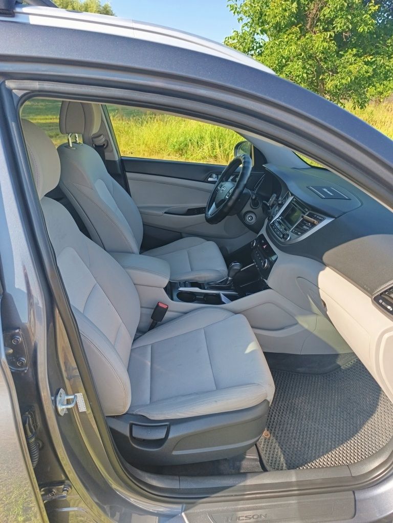 Продам Hyundai Tucson 2016 рік.