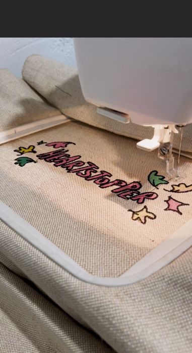 Вишивальна машина Janome Memory Craft 350E  + нитки для вишивання