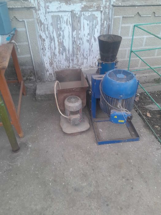 Гранулятор для корма.