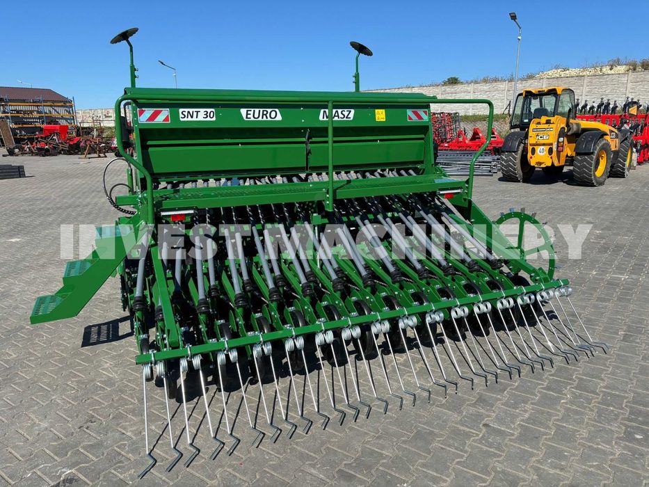 Agregat uprawowo-siewny EURO-MASZ nabudowany BEZORKOWIEC brona siewnik
