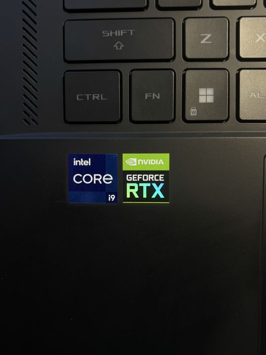 Portatil Asus ROG Zephyrus M16 i9 12900H RTX 3070 ti