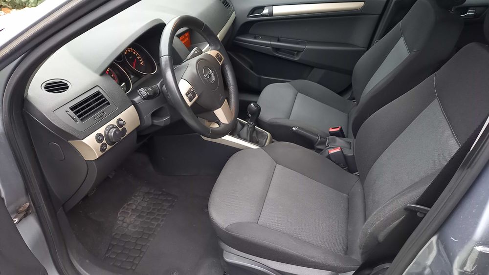 Opel Astra 1.6 benzyna Ksenon Klima PDC