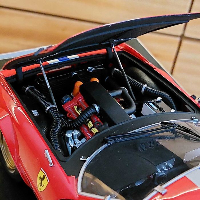 Ferrari 365 GTB/4 Competizione #64 24h Daytona 1977 Kyosho 1:18