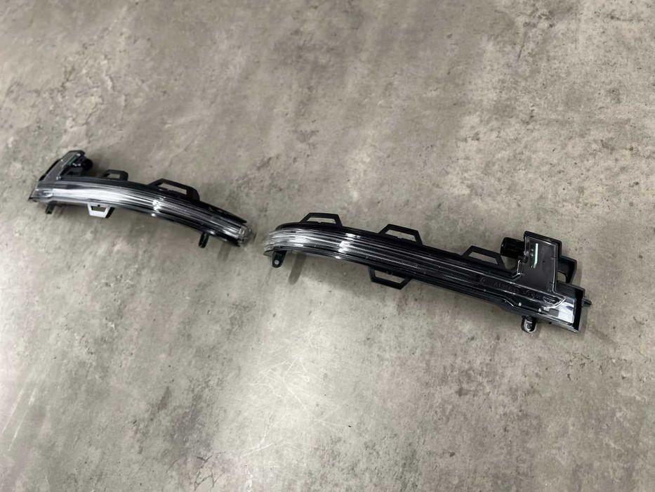 Повторювач повороту ( правий , лівий ) - BMW X5 F15