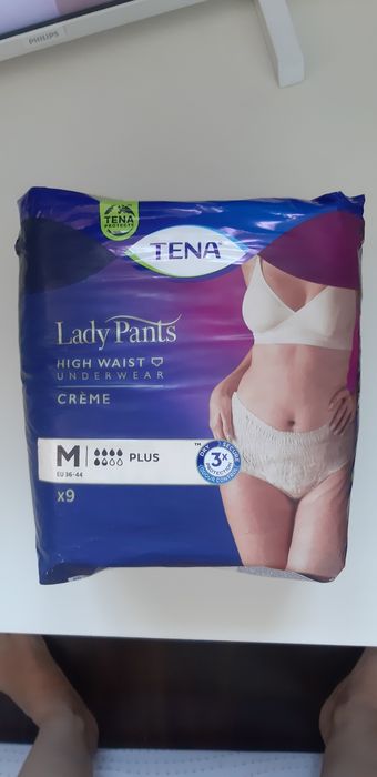 Tena Lady Pants Plus Creme damskie chłonne M 17 sztuk + 2 podkłady