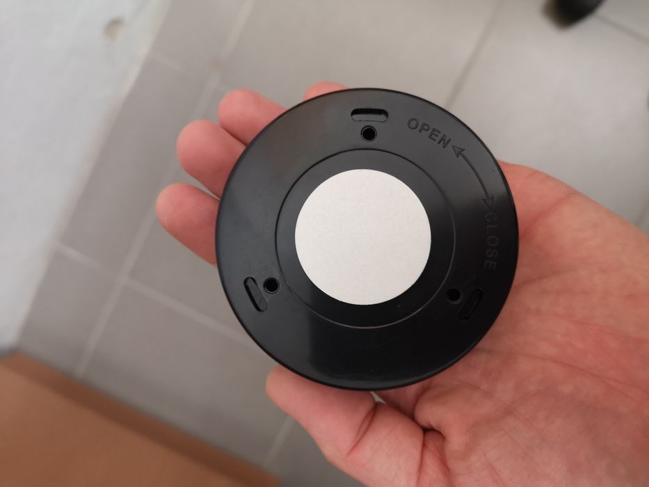 Luz presença a pilhas