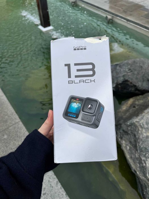 Екшн-камера GoPro Hero 13 з повним комплектом