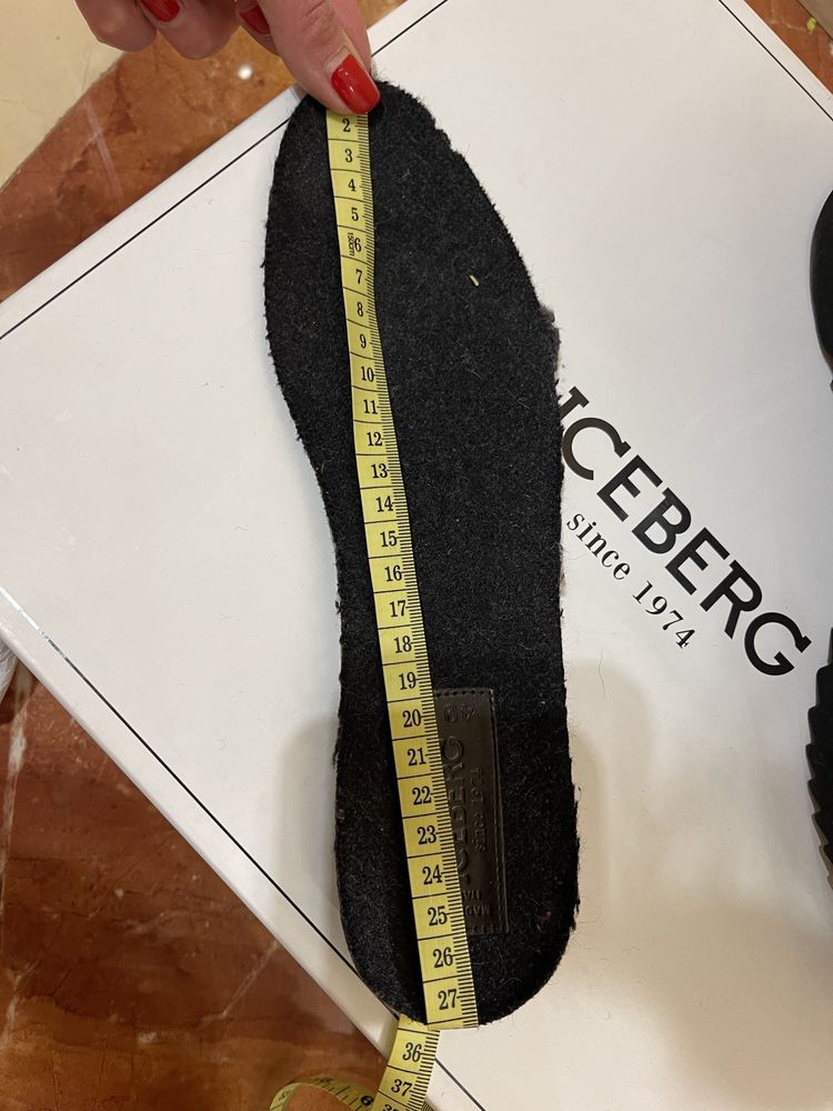 Продам Ботильоны Iceberg! 1500 грн! Торг уместен!