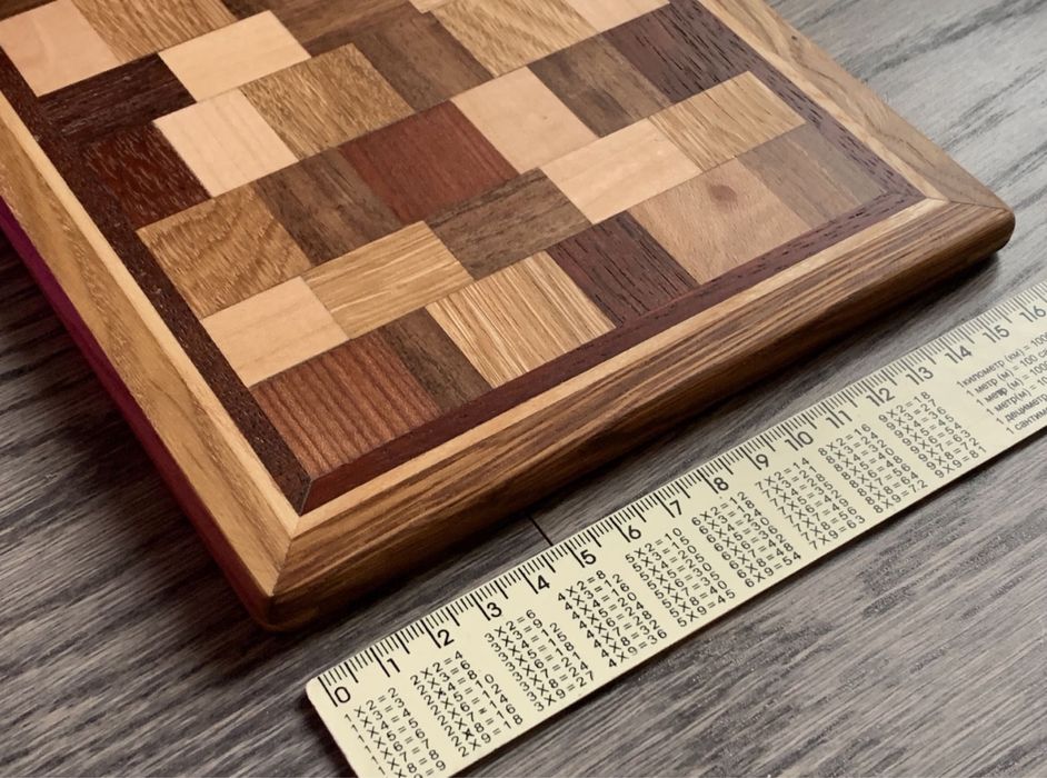 Дошка для нарізання, підставка. Доска для нарезания, подставка