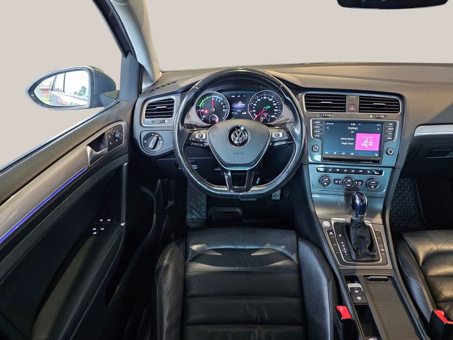Volkswagen Golf 2016p з Європи