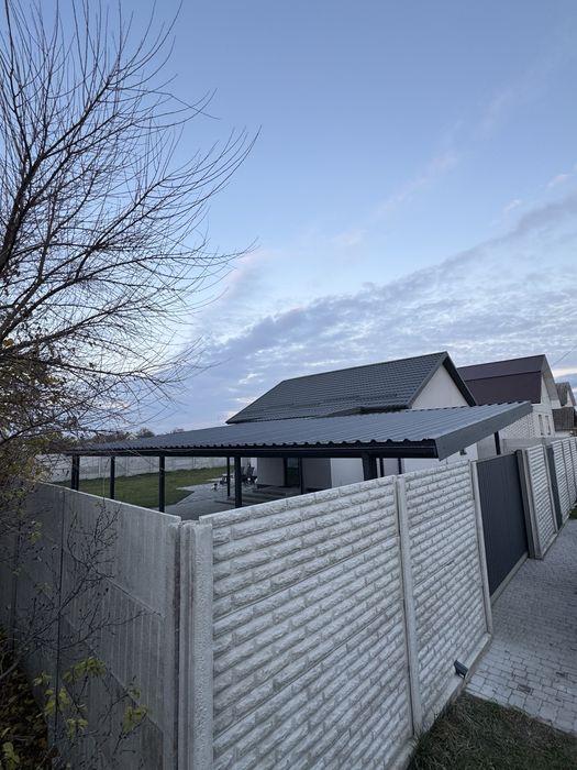 Навесы для авто любой сложности, из металла поликарбоната дерева забор