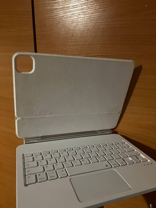Чохол клавіатура для iPad