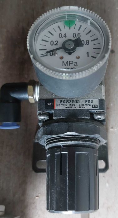 Zespół przygotowania powietrza SMC EAFM3000-F02D SMC EAR2000-F02