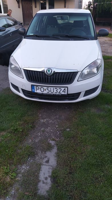 Wynajem aut  osobowych prywatnie 400zł/tydzień.Bus 9 osobowy