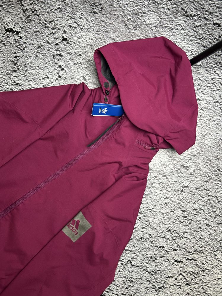 Куртка adidas MYSHELTER