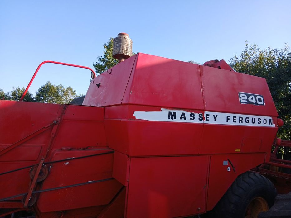 Комбайн Massey Ferguson