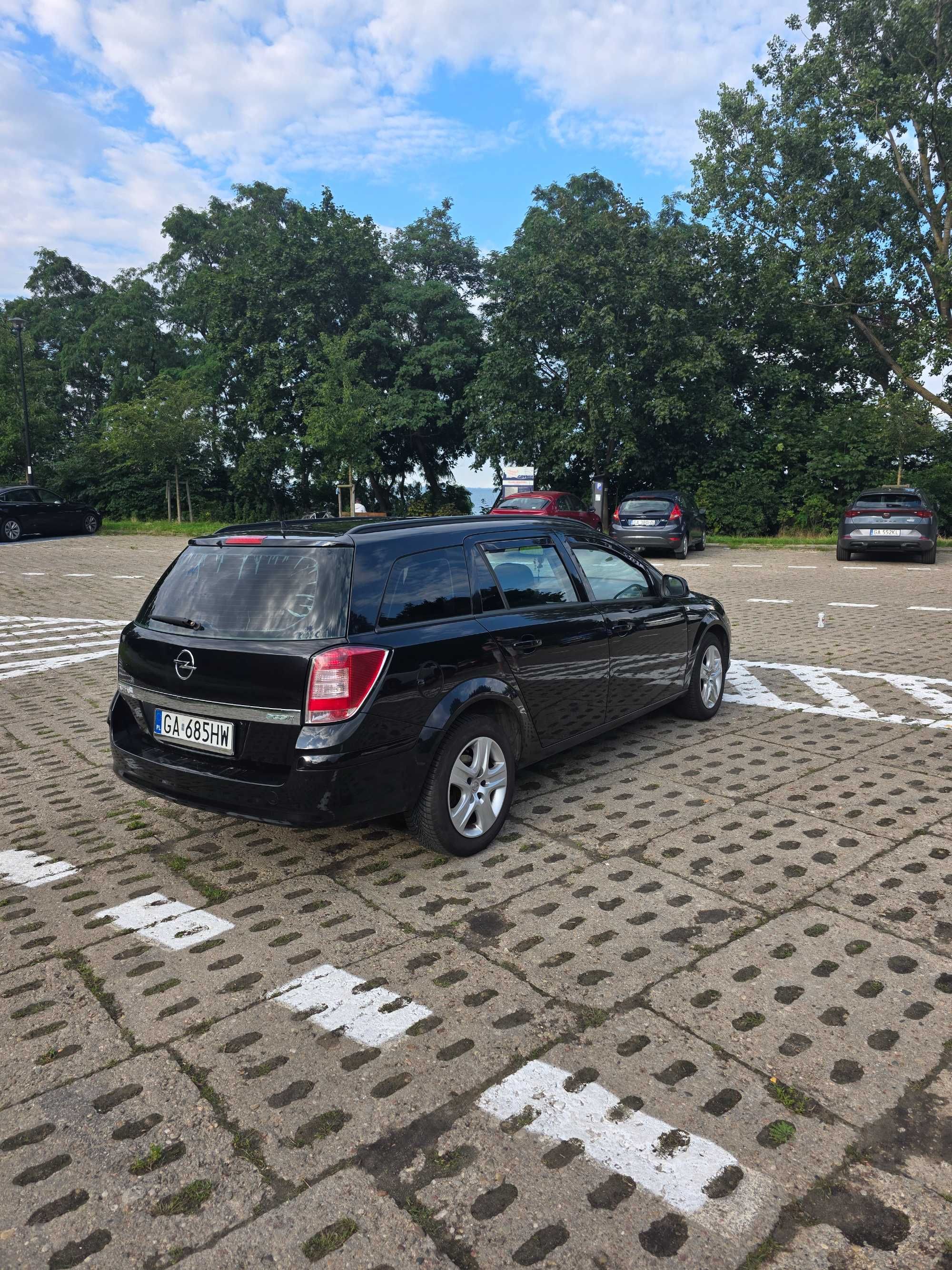 Opel Astra 1.7 CDTI • 2009 r. • 6-biegowa • Ekonomiczny diesel
